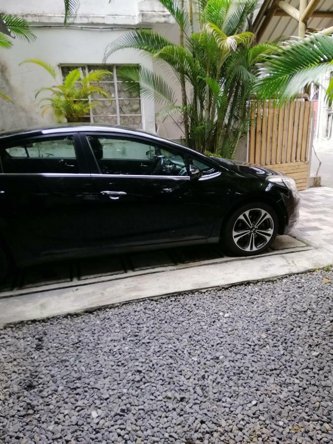 Residence Les Bambous B&B มาเฮบอร์ก ภายนอก รูปภาพ