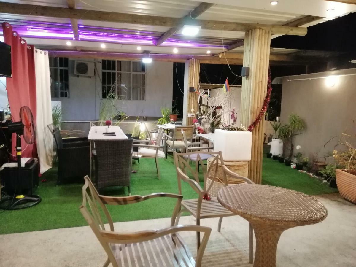 Residence Les Bambous B&B มาเฮบอร์ก ภายนอก รูปภาพ