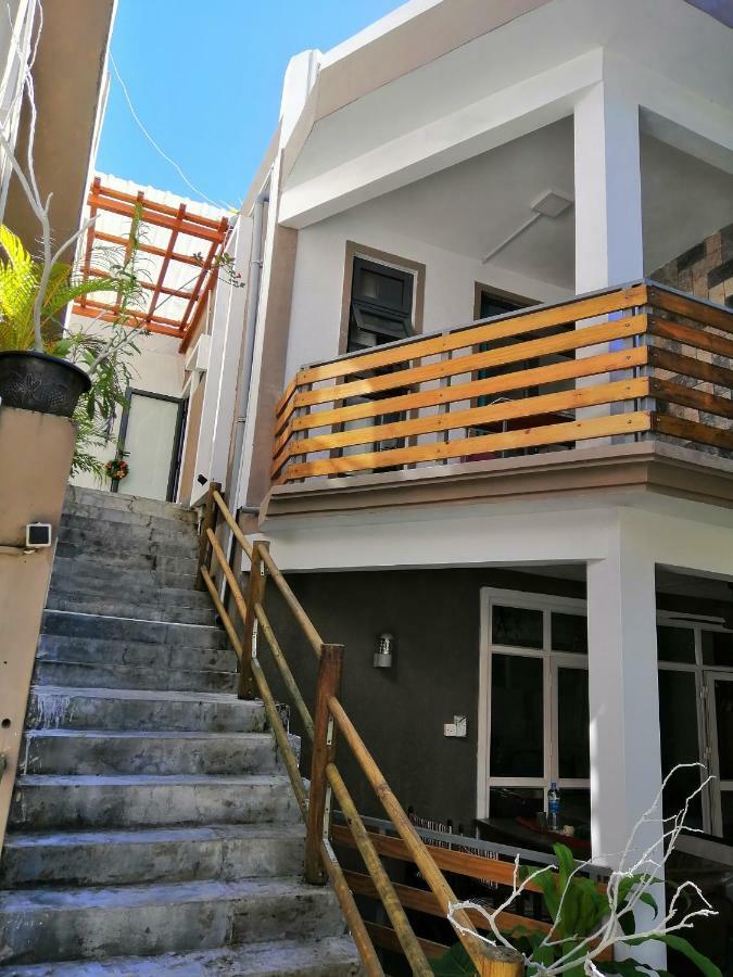 Residence Les Bambous B&B มาเฮบอร์ก ภายนอก รูปภาพ